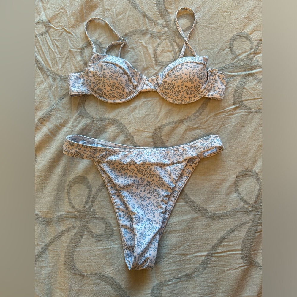 Floral Blue and White Women's Bikini Set